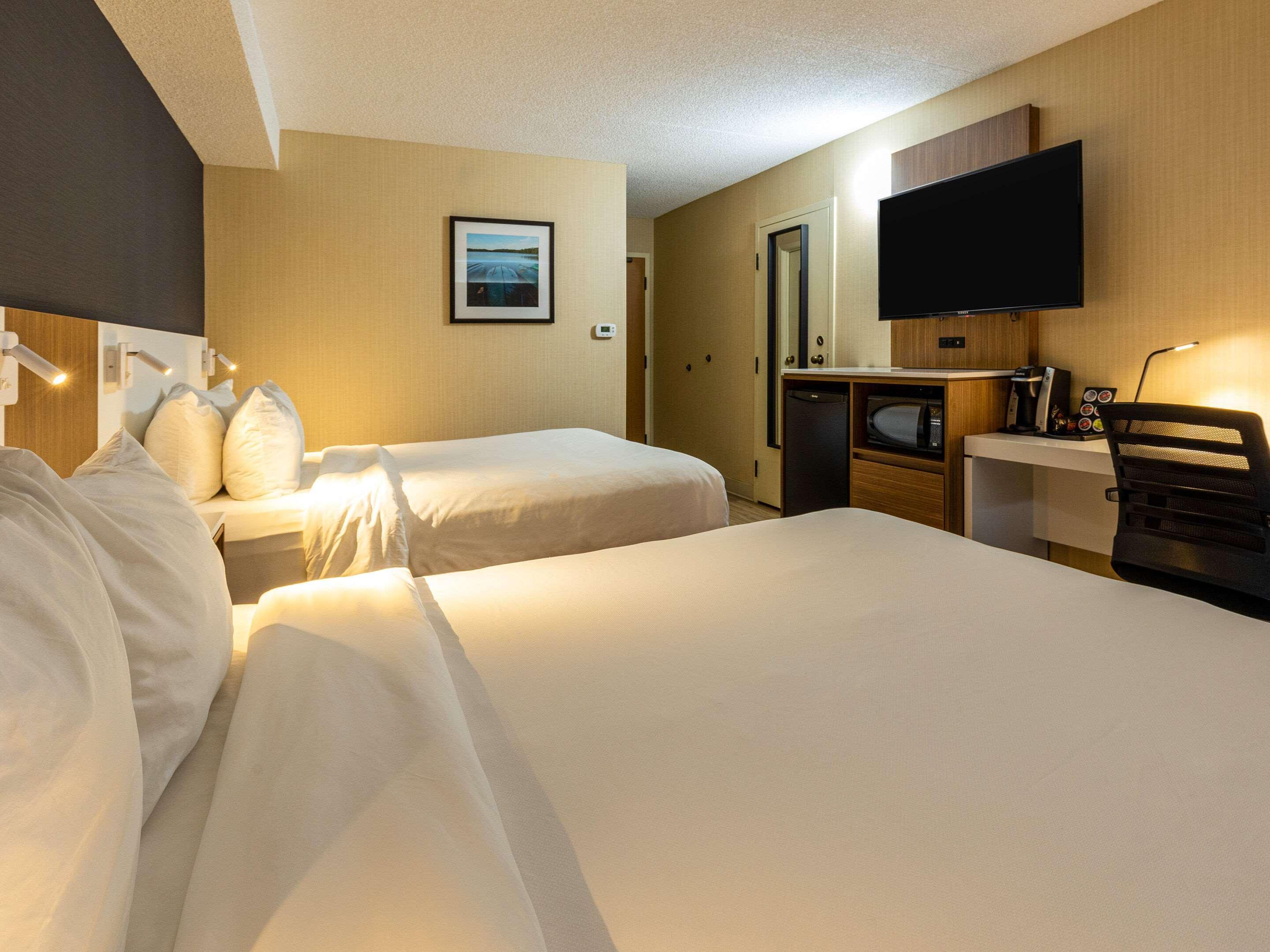 Comfort Inn Rouyn Exteriör bild