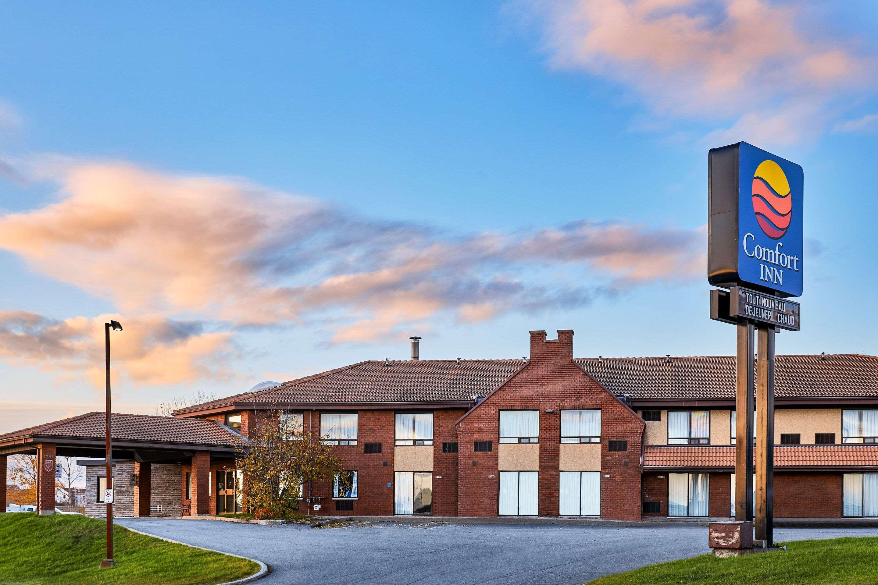 Comfort Inn Rouyn Exteriör bild