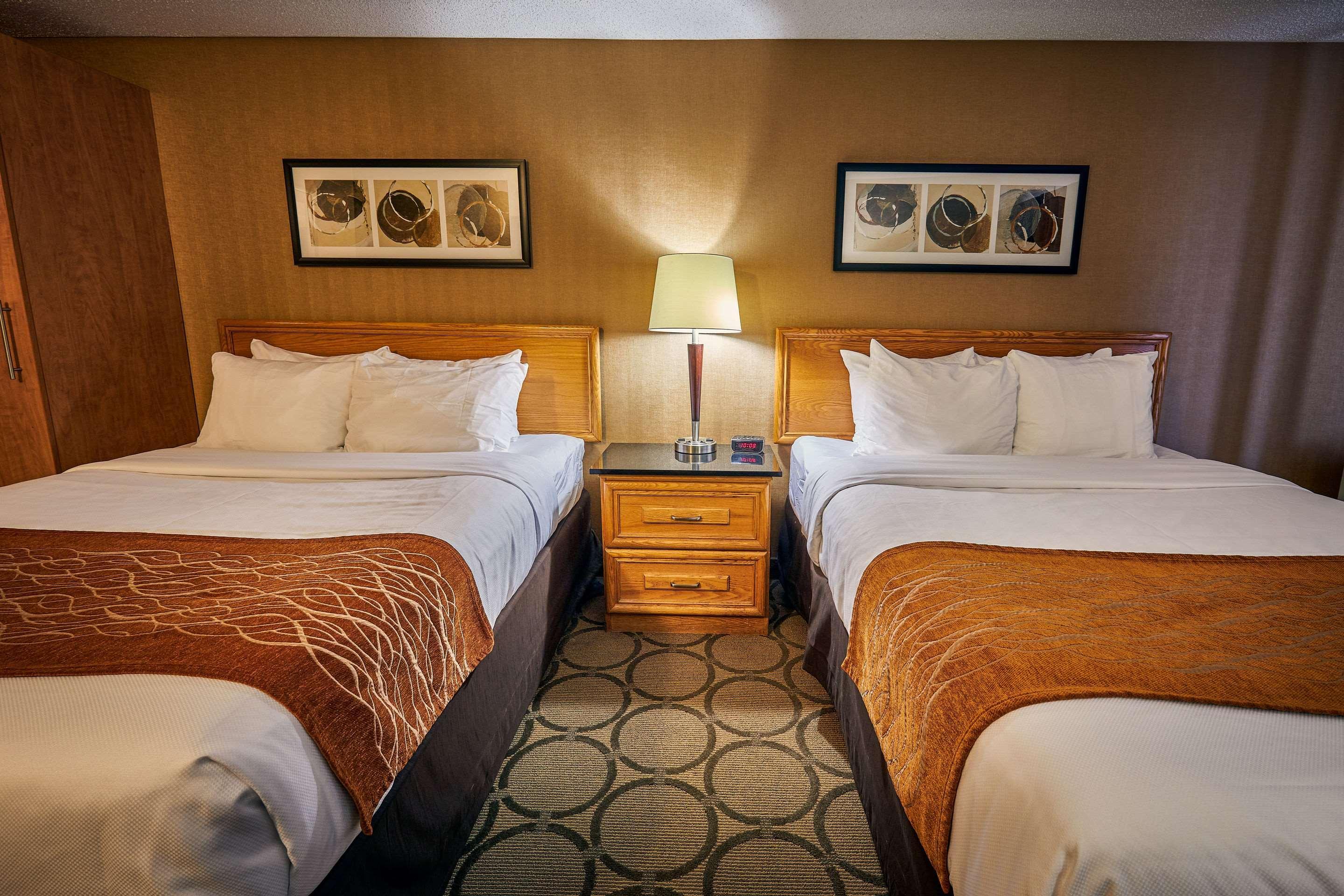 Comfort Inn Rouyn Exteriör bild