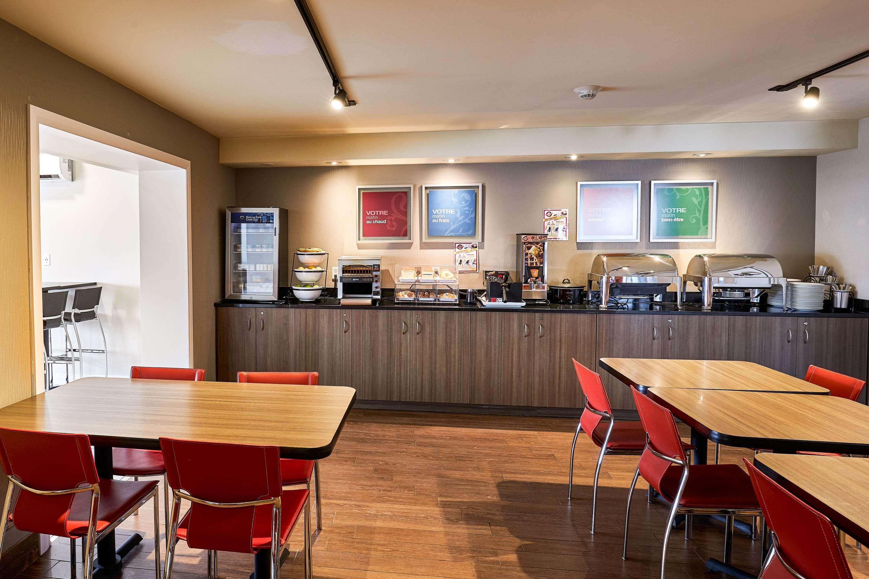 Comfort Inn Rouyn Exteriör bild